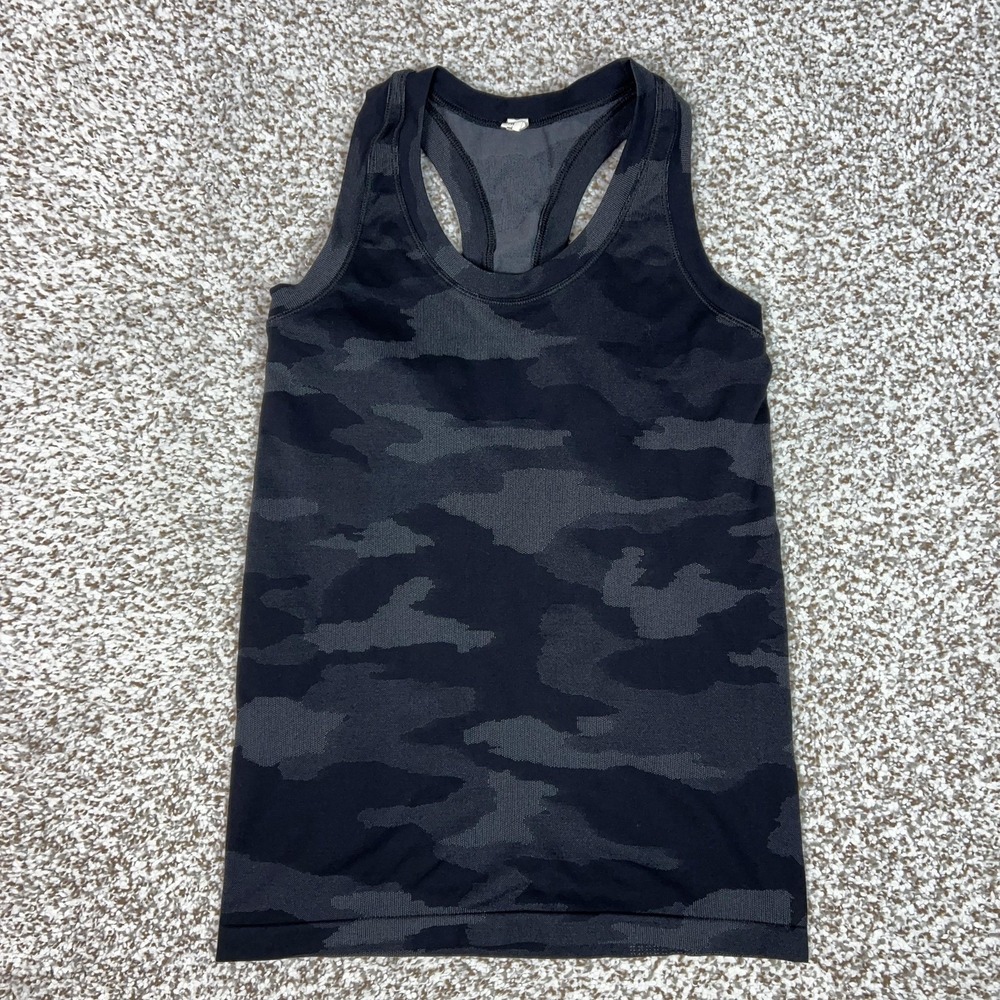 Athleta Tank Top Womens XS Black Camo Momentum Yoga Gym Workout Sport Shirt